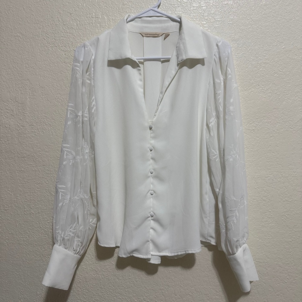 Soft Surroundings White Embroidered Sheer Sleeve Button Front Blouse XS 2DX64